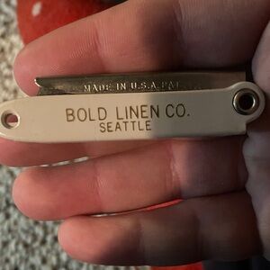 Bold Linen Co. Cream shaving razor